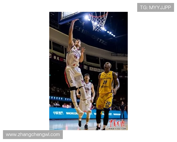 广州篮球队逆袭之路的真实记录与奋斗精神的展现