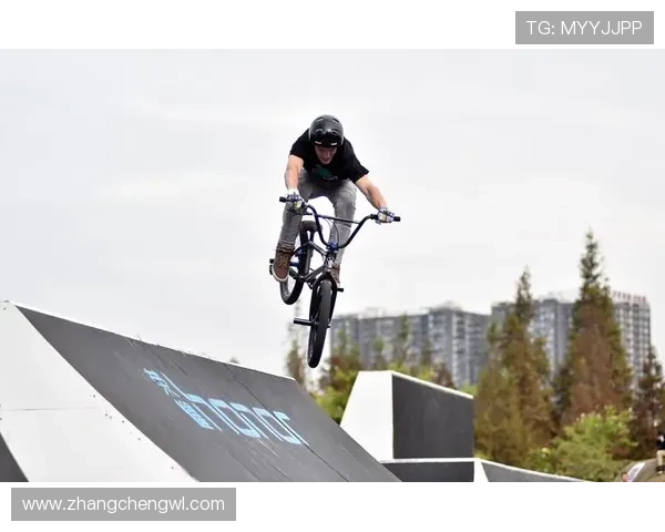 成都极限运动队转型之路：探索新趋势与挑战的深度解读